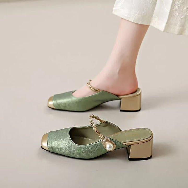 Haide | Mules con Perla e Punta Quadrata
