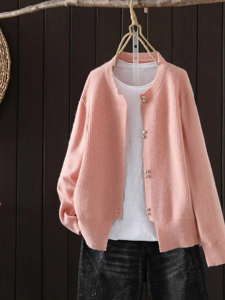 ELARA | CARDIGAN CON BOTTONI PERLATI