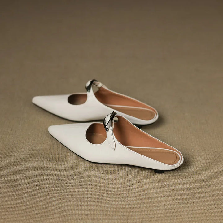 Regine | Mules a Punta con Fibbia