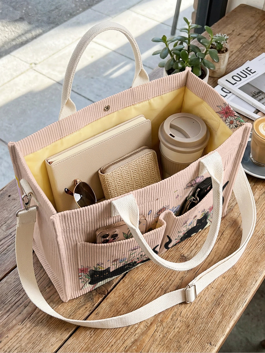 Sac à dos en velours côtelé rose avec impression de chat noir mignon et de livres, grande capacité et plusieurs poches pour les amoureux des chats, adapté pour les trajets domicile-travail.